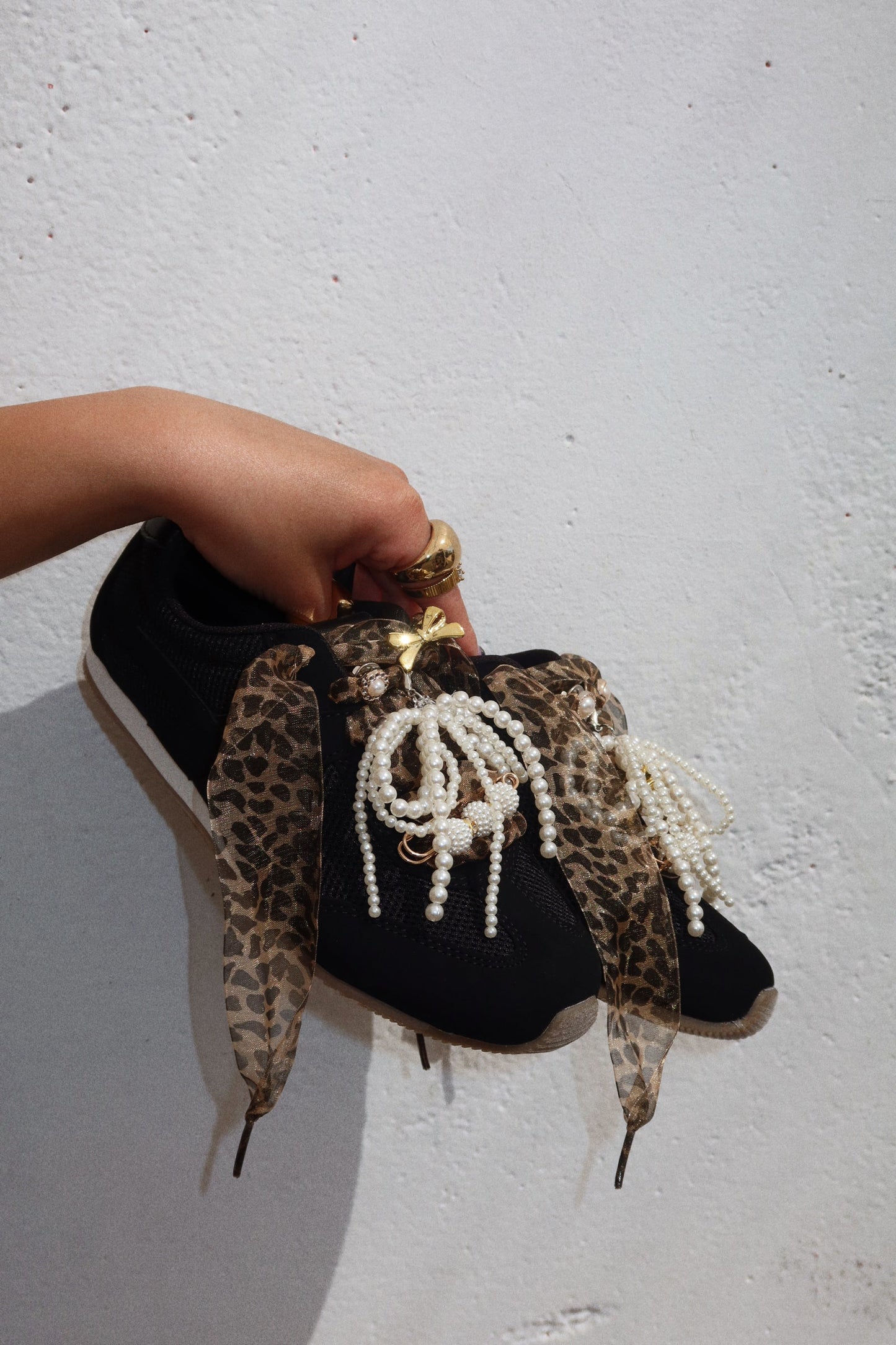 Downtown Stroll Lace Up Sneakers - Black