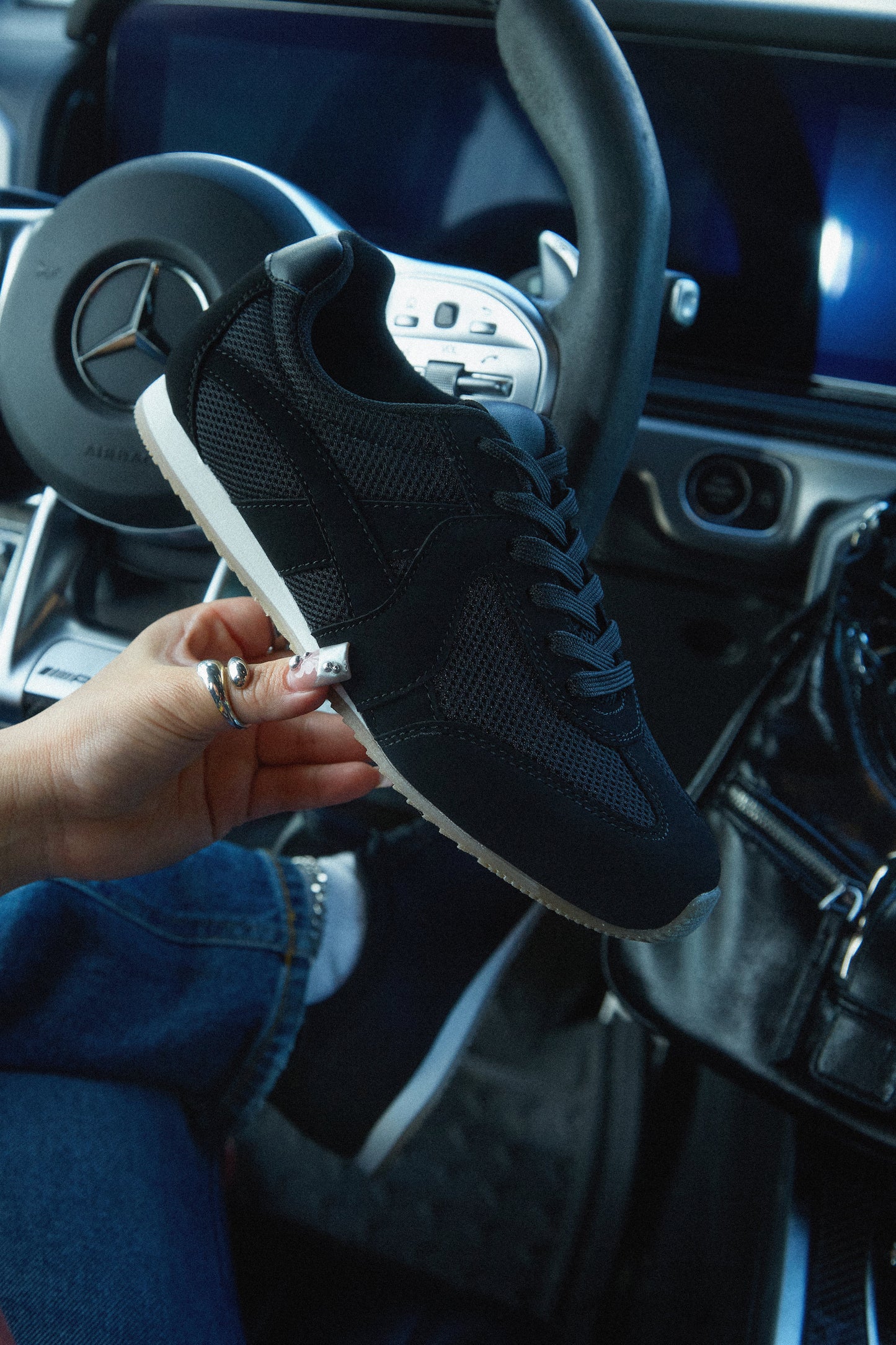 Downtown Stroll Lace Up Sneakers - Black